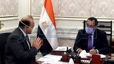 رئيس الوزراء يستعرض تطورات سوق الأوراق المالية في ظل «كورونا»