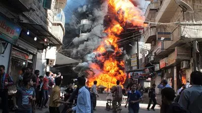 طيران النظام السورى يقصف 