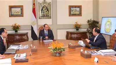 السيسي يوجه بإتخاذ الإجراءات اللازمة لتنفيذ برنامج الإصلاح الاقتصادي