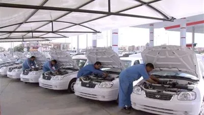 الحكومة تنفذ مبادرة تحويل السيارات للعمل بالغاز الطبيعى