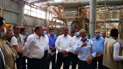 هشام توفيق يتفقد محلج الفيوم المطور وموقع معصرة زيت بذرة القطن