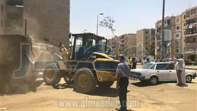 حملات مكثفة بـ