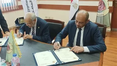 البورصة المصرية توقع بروتوكول تعاون مع جامعة «فاروس» بالإسكندرية