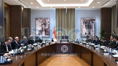 رئيس الوزراء يتابع توفير الخدمات يالإسكان «بديل العشوائيات» على مستوى الجمهورية