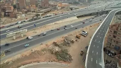 وزير الإسكان يتابع موقف تنفيذ مشروع محور «عمرو بن العاص» الحر بالجيزة