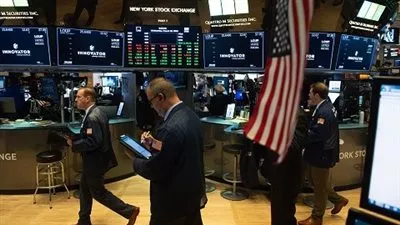 الأسهم الأمريكية تغلق على مكاسب جماعية بدعم بيانات اقتصادية