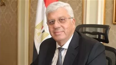 تعديل قرار تشكيل لجنة فحص ودراسة طلبات إنشاء فروع للجامعات الأجنبية بمصر