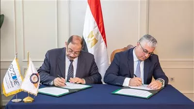 اقتصادية قناة السويس توقع بروتوكول تعاون مع «المثلث الذهبي» 