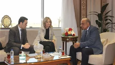وزير قطاع الأعمال يبحث زيادة استثمارات الشركات الترويجية في مصر