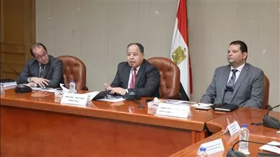 وزير المالية: إنفاق 50% من إيرادات برنامج الطروحات لخفض الدين 
