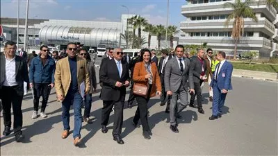 جولة تفقدية لنائبي وزيري الطيران المدني والسياحة بمطار القاهرة الدولي