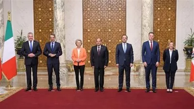السيسي ورئيسة المفوضية الأوروبية يوقعان على الإعلان المشترك لترفيع العلاقات