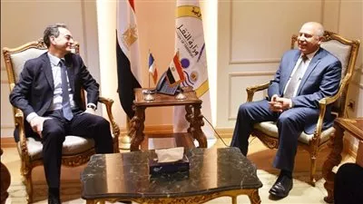  «الوزير» يبحث تدعيم التعاون المصري الفرنسي بمجالات النقل المختلفة