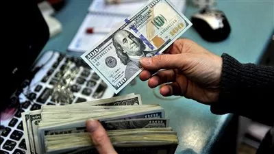 «الأهلي ومصر» للصرافة تجمعان 4.5 مليار جنيه من حصيلة التنازلات عن العملات الأجنبية 