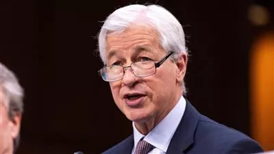 جى بى مورجان : التضخم والحروب وسياسة الفيدرالي تشكل تهديدات كبيرة في المستقبل