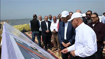 رئيس الوزراء: الانتهاء من تطوير ميناء دمياط بالكامل في 2027
