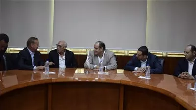 وزير التجارة: 6 مليارات جنيه حجم أعمال مصنع كابسي للدهانات خلال 2023