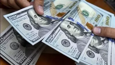 بيانات سوق العمل الأمريكية تهبط بالدولار .. و«الإسترليني» يتعافى