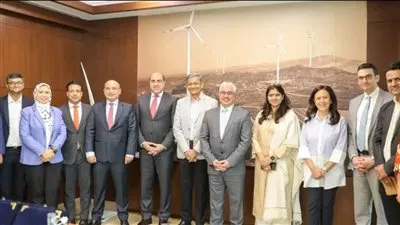 وفد سويسري مصري يزور منطقتي قناة السويس الاقتصادية وأوراسكوم الصناعية