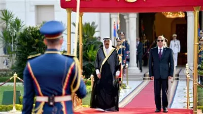 مراسم استقبال رسمية لأمير الكويت في قصر الاتحادية