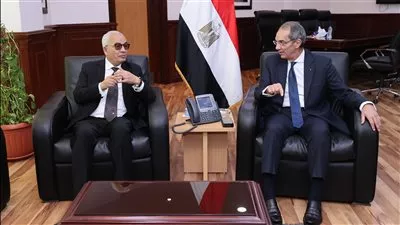 الحكومة تشكل لجنة لتطوير المنظومة التعليمية باستخدام التكنولوجيا