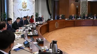 «هونداي روتم» الكورية تخطط لإنشاء مصنع جديد لعربات المترو في مصر