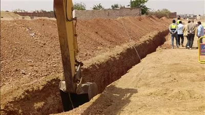 «الإسكان»: تكثيف العمل بإنشاء الطرق والمرافق بأراضى مدينتي سفنكس والشروق