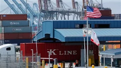 ارتفاع العجز السنوي للميزان التجاري الأمريكي 12% في مارس الماضى