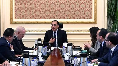 «مدبولي» يوجه بضرورة الإستفادة من الخبرات العالمية لإدارة وتشغيل المنطقة المركزية للأعمال