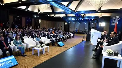 وزير الصناعة يؤكد أهمية دور مؤسسة التمويل الدولية في دعم المشروعات بمصر