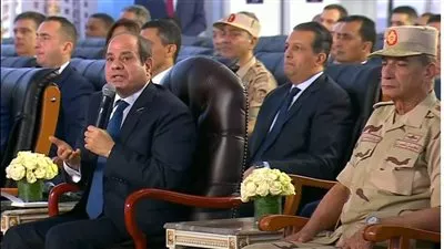الرئيس السيسي يؤكد أهمية دور القطاع الخاص في تحقيق التنمية 