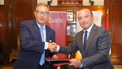 بنك مصر يوقع عقد قرض بـ990 مليون جنيه مع «ايديتا للصناعات الغذائية» 