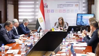 وزيرة التخطيط تعلن بدء المرحلة الثانية من مشروع المرأة في التجارة الدولية 