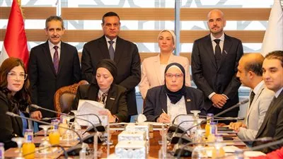 توقيع عقد إدارة وتشغيل مصنع تدوير ومعالجة المخلفات بالمحلة الكبرى