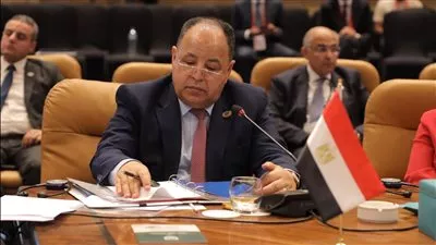 وزير المالية يؤكد ضرورة تعزيز الاستثمارات المتبادلة لتحقيق الاستغلال الأمثل للموارد العربية