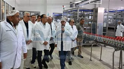رئيس الوزراء يتفقد مشروعات شركة الإسكندرية الزراعية 