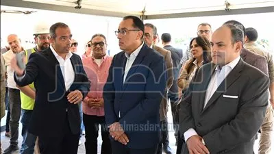 رئيس الوزراء يتفقد مصنع الشركة الوطنية للزيوت النباتية ببرج العرب الجديدة