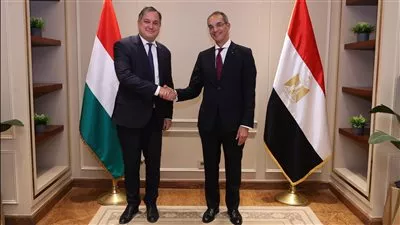مصر والمجر تبحثان فرص التعاون والاستثمار بمجال تطوير البنية التحتية للاتصالات