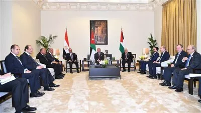 قادة مصر والأردن وفلسطين يؤكدون ضرورة الوقف الفوري لإطلاق النار في غزة