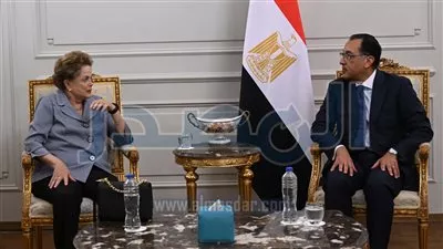 رئيس الوزراء يلتقي رئيسة بنك التنمية الجديد التابع لتجمع البريكس