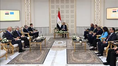 شركة يونانية تتعاون مع قناة السويس في إعادة تدوير مخلفات السفن العابرة 