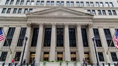 الفيدرالي الأمريكي: التضخم يتراجع وسوق العمل يشبه ظروف ما قبل كورونا