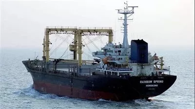 تداول 16 ألف طن بضائع و 904 شاحنة بموانئ البحر الأحمر