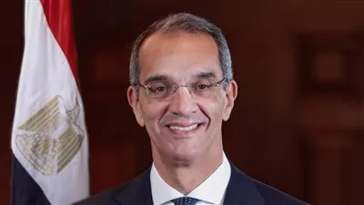 «طلعت» يصدر قرارًا باختصاصات نواب وزير الاتصالات وتكنولوجيا المعلومات