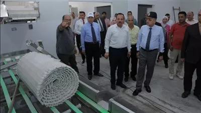 رئيس قناة السويس: بدء التشغيل التجريبي لمصنع تعبئة وتغليف الأسماك الشهر القادم