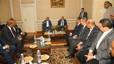 وزير قطاع الأعمال: تنمية الكيانات الصناعية والتعاون مع القطاع الخاص في مقدمة الأولويات