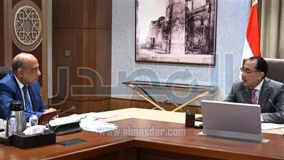 رئيس الوزراء يُشدد على أهمية الالتزام بوضع خطة وقف تخفيف أحمال الكهرباء