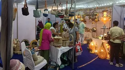 جهاز تنمية المشروعات ينظم معرض «كنوز مصرية» بالممشى السياحي بالغردقة