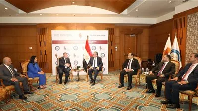  وزير البترول يبحث تطوير الشراكات الاستثمارية مع 5 شركات تعدين عالمية 