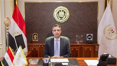 علاء أبو العلا قائمًا بأعمال الرئيس التنفيذي للشركة القابضة للصناعات الغذائية